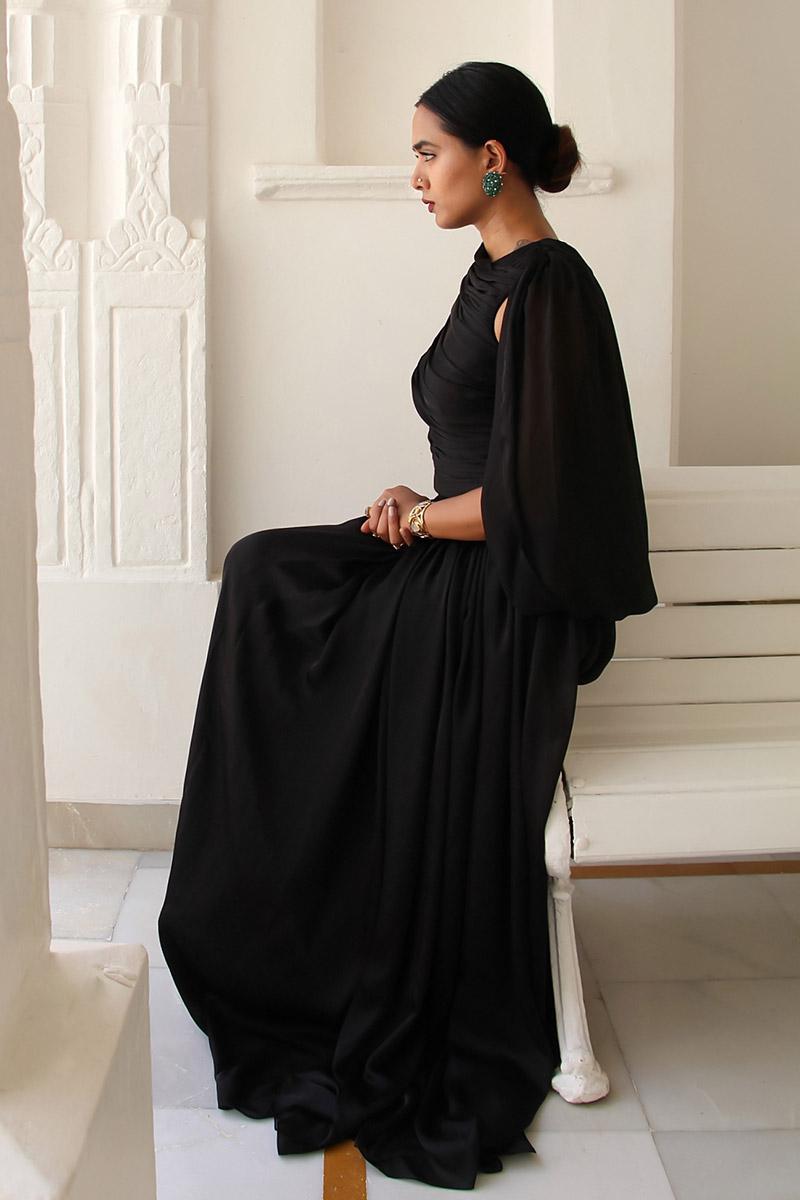 BLACK SHORT CAPE DRESS BLACK SHORT CAPE DRESS